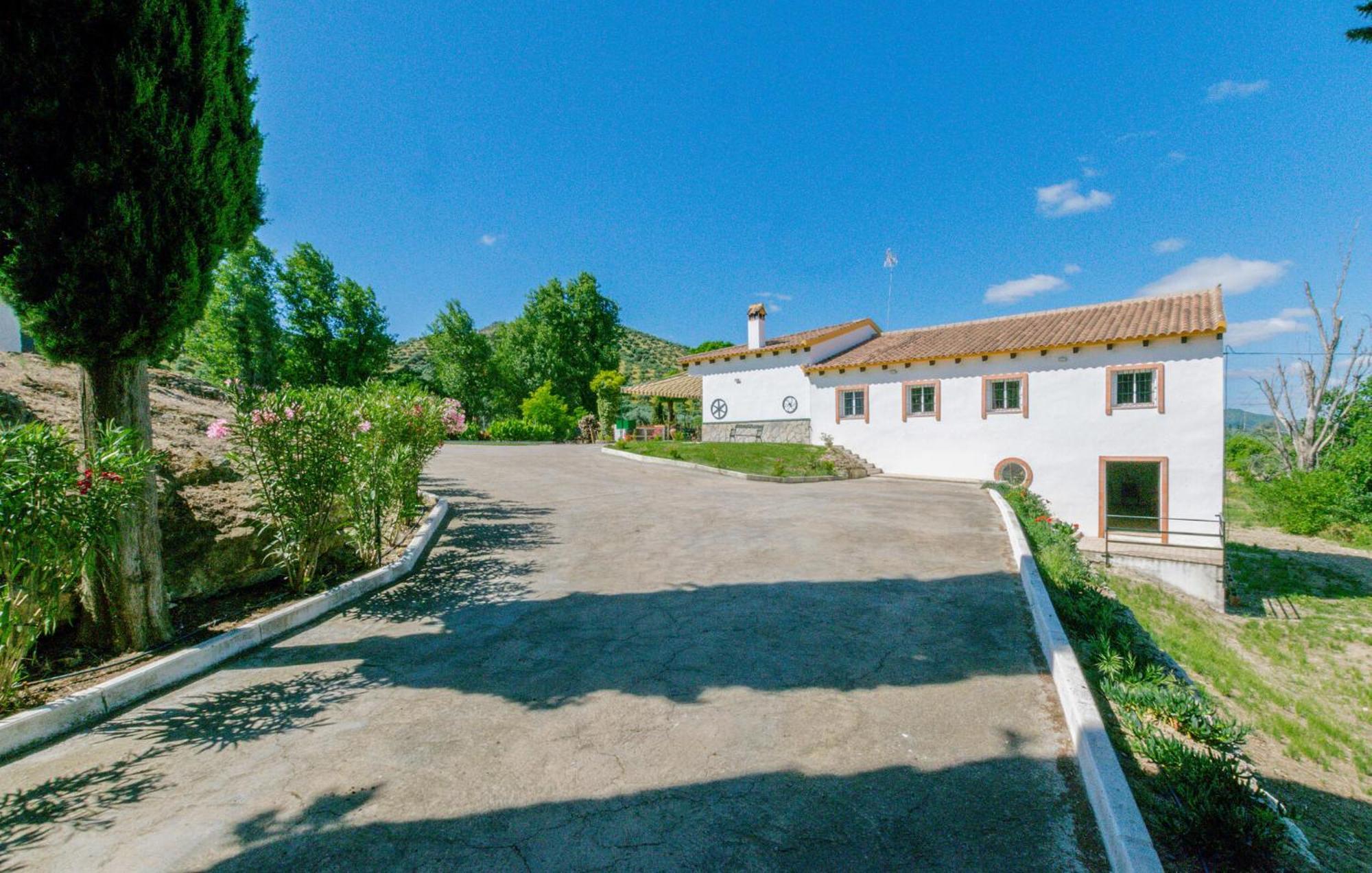 6 Bedroom Amazing Home In La Puebla De Los Infan La Puebla de los Infantes Eksteriør bilde