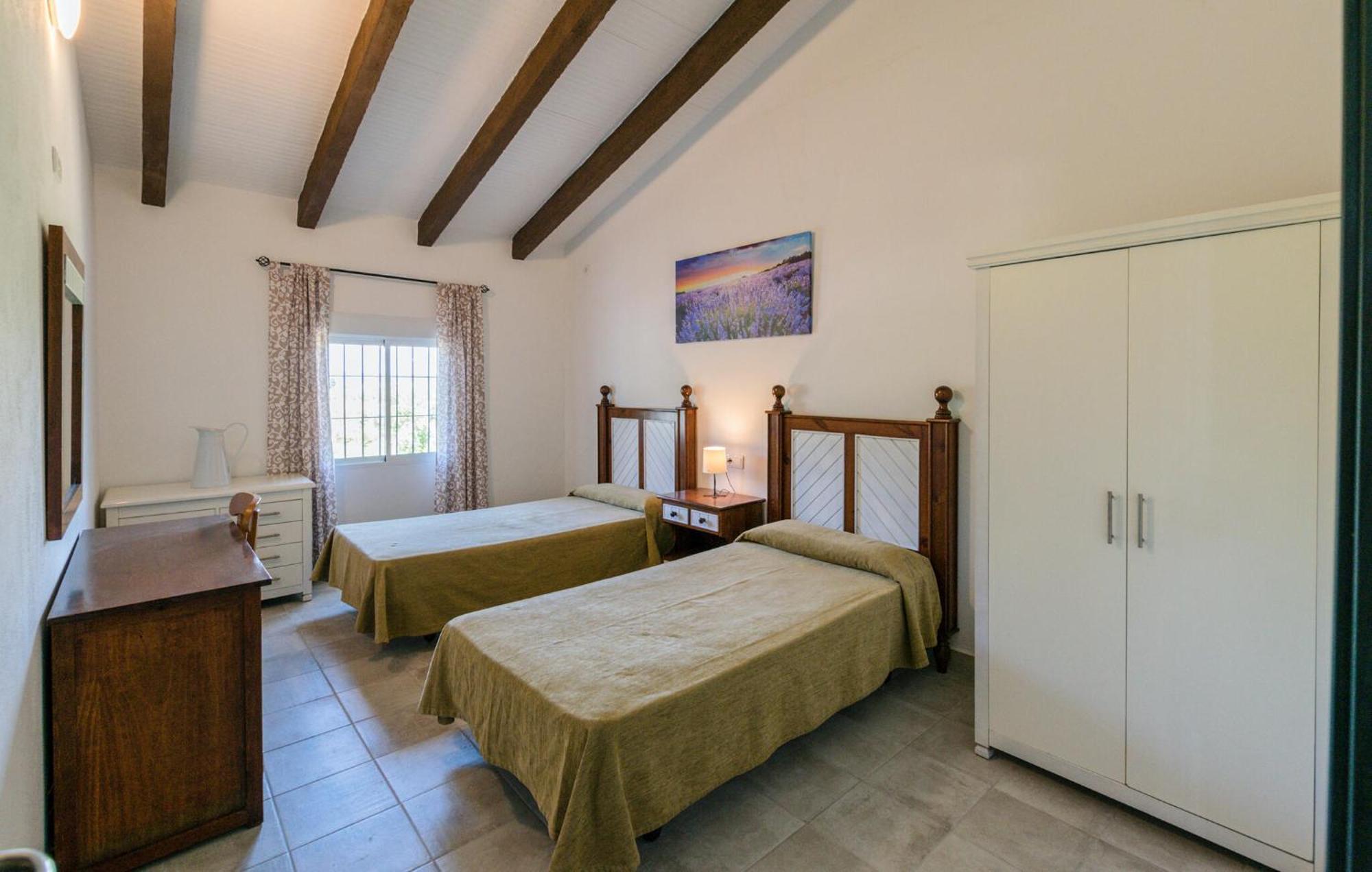 6 Bedroom Amazing Home In La Puebla De Los Infan La Puebla de los Infantes Eksteriør bilde